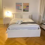 Bright & Fully Furnished Flat In Appartamento Losanna